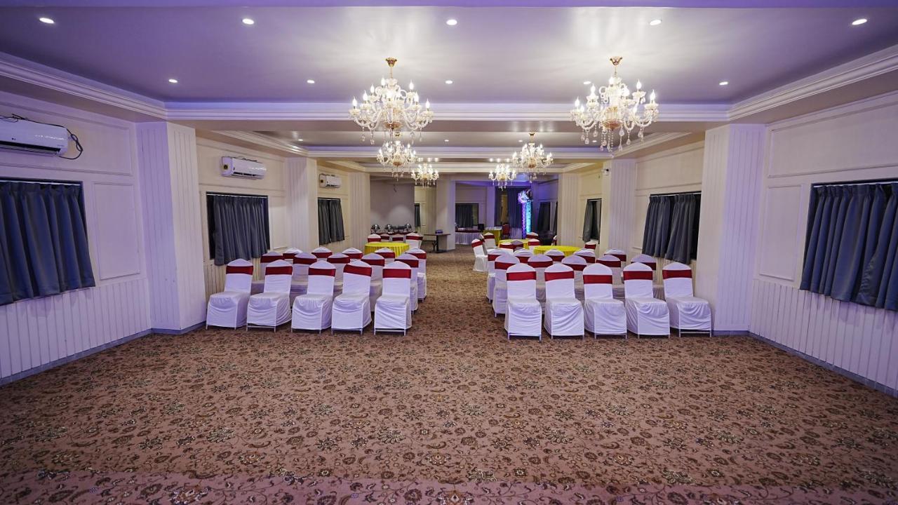 L P Regency, Pune Zewnętrze zdjęcie