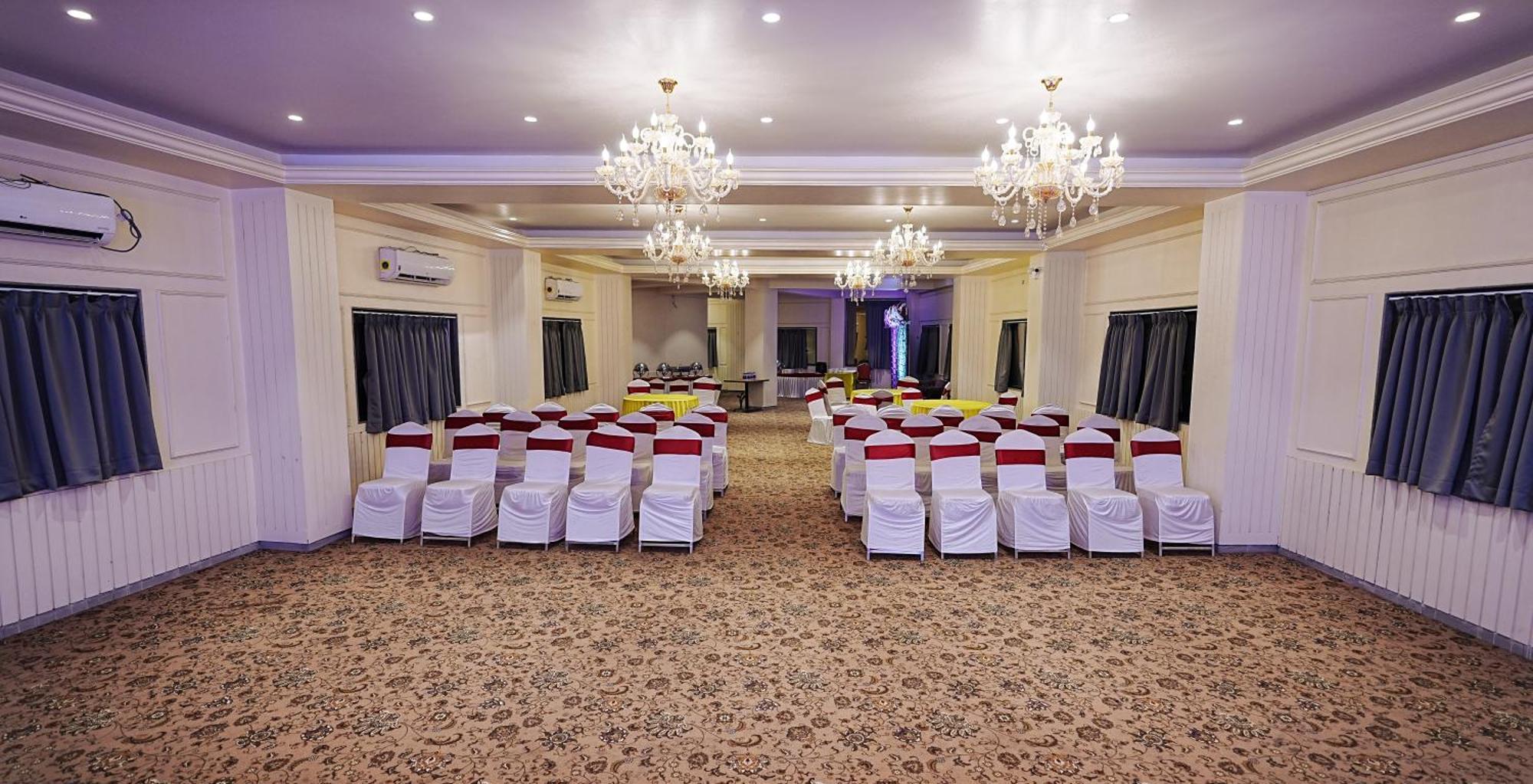 L P Regency, Pune Zewnętrze zdjęcie